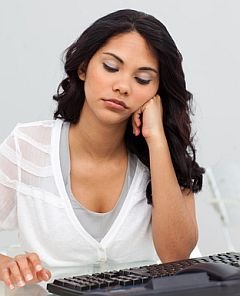 [woman-online-unhappy[4].jpg]