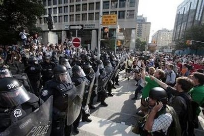 [riotcontrol[5].jpg]