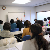 みなさん真剣に聞いています