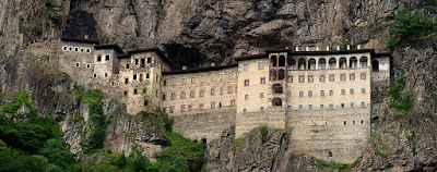800px-Sumela_From_Across_Valley.JPG.jpeg