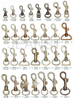 Metal-Snap-Hooks-for-Tents-and-Travel-Bags.jpg