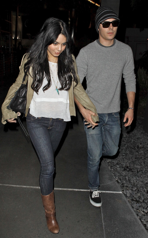 %Lady Gaga Justin Bieber Zac y Vanessa; de la MANO por AVATAR