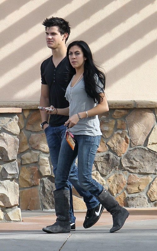 Taylor Lautner y Sara Hicks