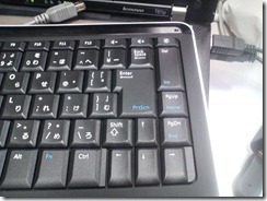 Microsoft Bluetooth Mobile Keyboard 6000 一部