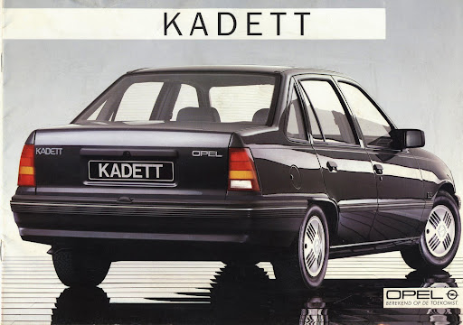 opel_kadett_sedan_1985_01.jpg