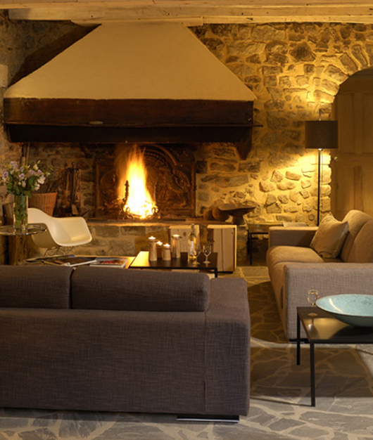 stone home architecture fireplace design ideas