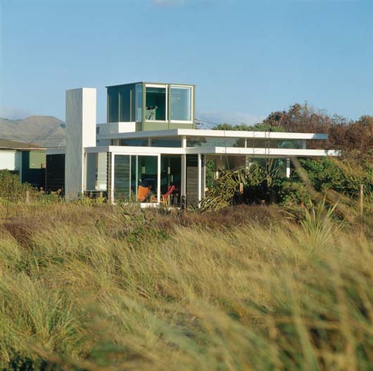 Modern Beach House Design With Wooden Floors And Glass Wall Decorating Ideas wooden floors and glass wall home decorating