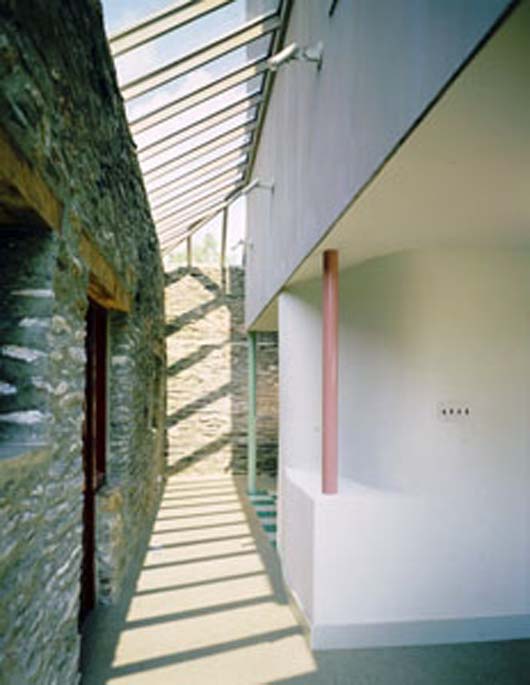 modern farmhouse decorating stone wall design