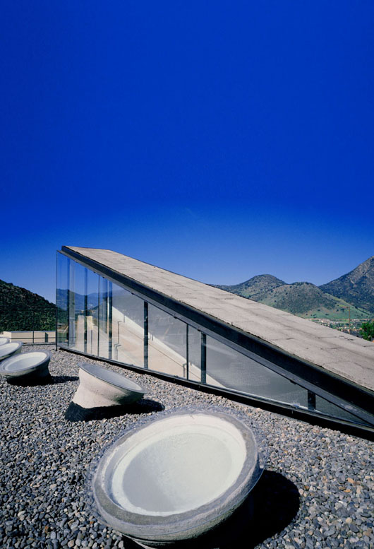 modern home architecture design with roof decorating
