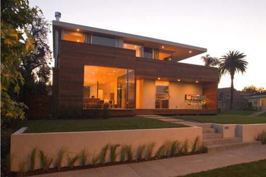 modern home design frontyard green grass