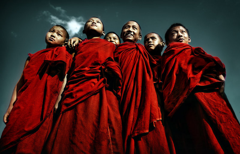http://lh3.ggpht.com/_8jbLh9YEAEI/STPI9z4M8NI/AAAAAAAAHaU/KznLfOJoOqc/s800/BUTHAN%201.jpg