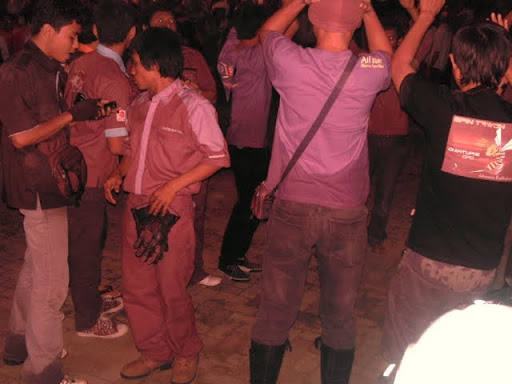 Berjoget ria