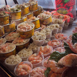 Διάφορα πιάτα με θαλασσινά στο Fisherman's Wharf στο SF