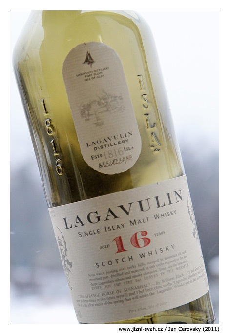 [lagavulin_16_years[3].jpg]