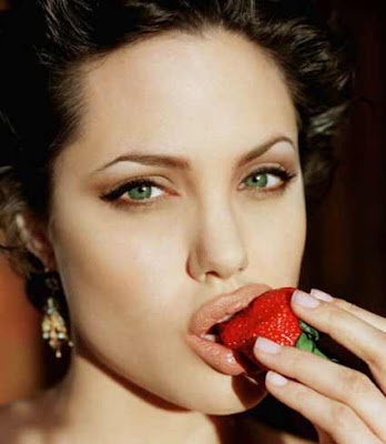 angelina-jolie-sexy.jpg