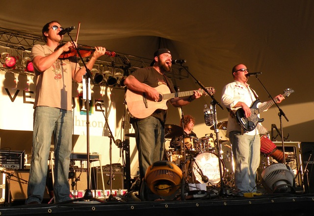 [zac brown band[8].jpg]