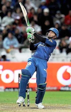[gilchrist[11].jpg]