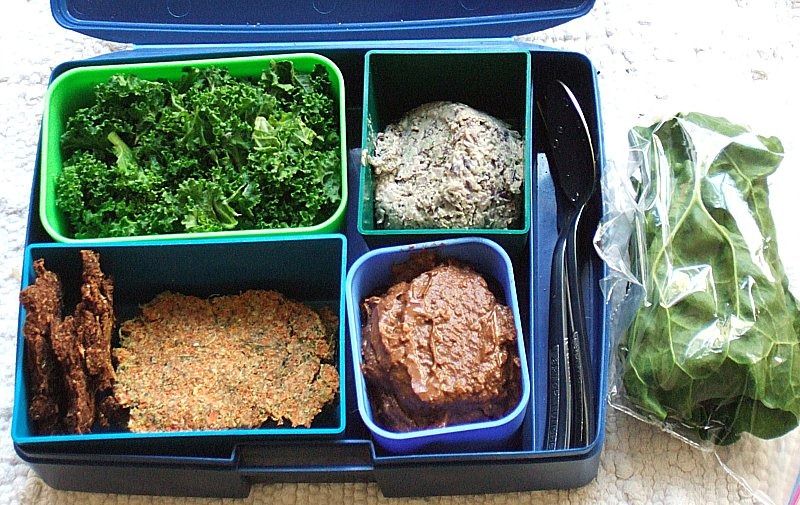 [Lunchbox resized and sharpened[3].jpg]