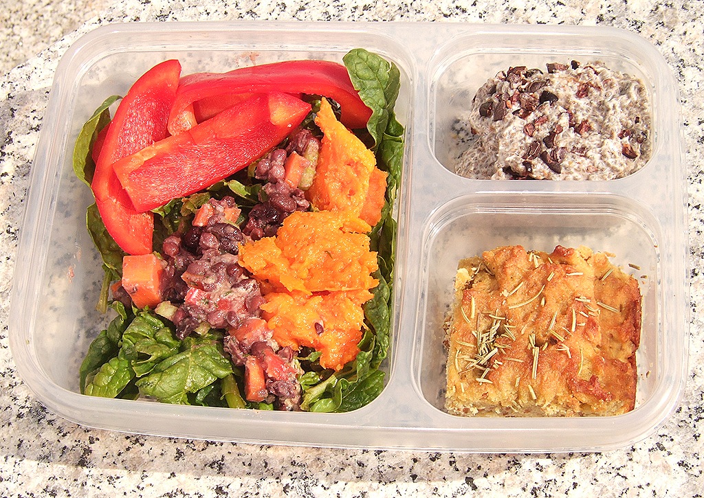 [lunchboxes-001.jpg]