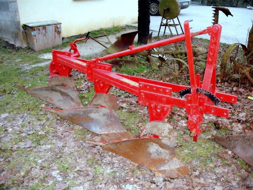 Krone 3 Schar Beetpflug