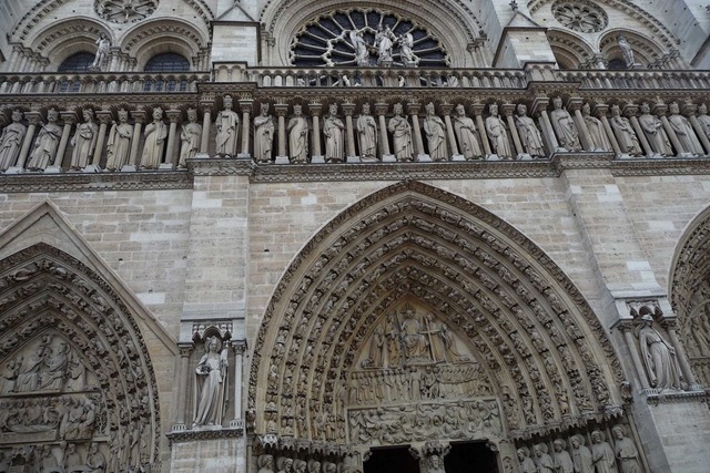 [Notre Dame de Paris vue du point zéro[2].jpg]