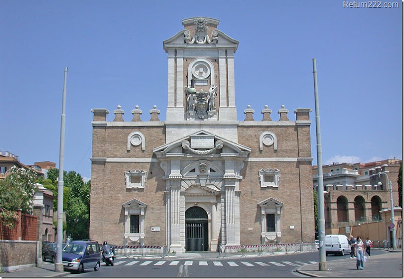 800px-RomaPortaPiaFacciataInterna 800px-RomaPortaPiaFacciataInterna