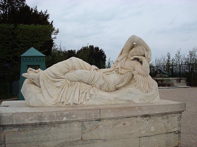[DSC01317 REDO VERSAILLES.jpg]