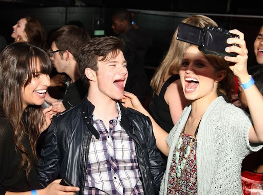 Lea+michele+and+dianna+agron+kiss