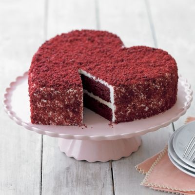 [williamssonomaredvelvetheartcake2.jpg]
