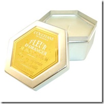 l'occitane fleur d'oranged candle