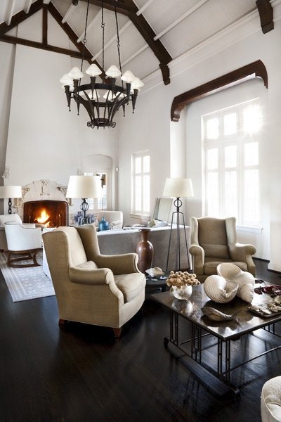 [2431Wooldridge-Austin--living-room7.jpg]