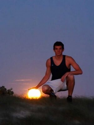 [moon 10[3].jpg]