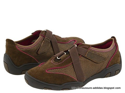 Chaussure addidas:HF477-{529635}