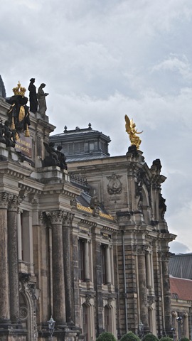 [DRESDEN (19)[2].jpg]