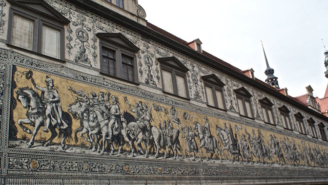 [DRESDEN (13)[2].jpg]