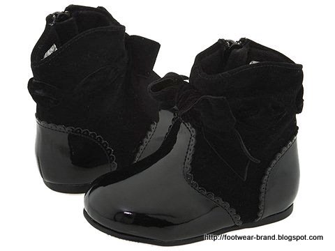 Footwear-brand:footwear-180395