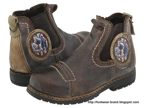Footwear-brand:WU180819