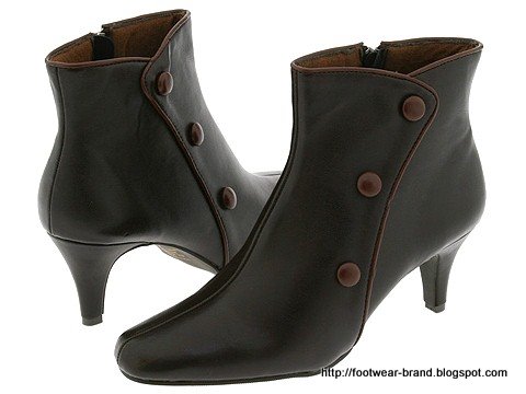 Footwear-brand:footwear-181327