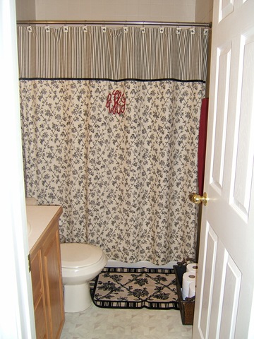 [bathroomview[1].jpg]