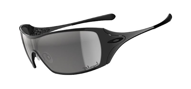 Óculos Oakley Dart – Um sucesso entre as mulheres | OAKLEY Óculos Oakley Dart – Um sucesso entre as mulheres foto | OAKLEY