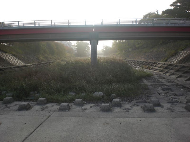 秋めいてきた石手川公園の風景