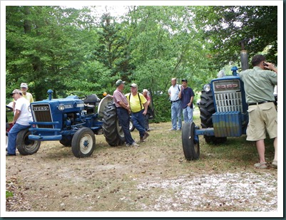 tractor lookers