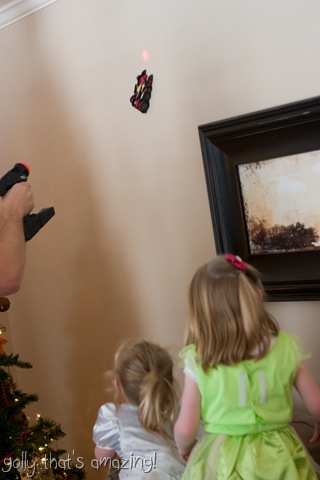 christmas - Jason's wall car girls watching