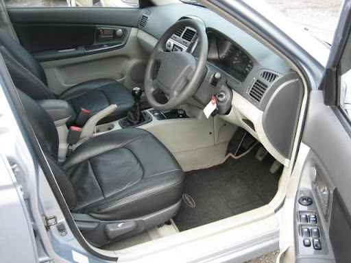Kia Cerato Hatchback. Kia Cerato Hatchback 1.6L 2005