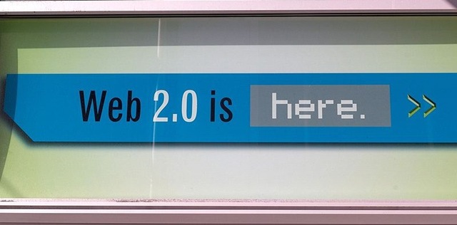 [800px-Web_2.0_is_here[8].jpg]