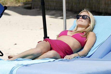 Sexy Kristin Cavallari On The Beach.