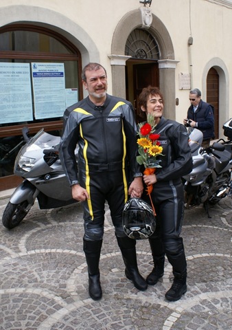 [008-Due tute e un buquet 2[6].jpg]