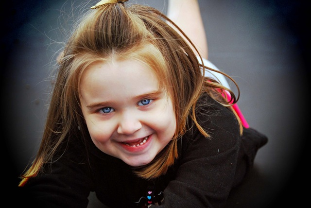 [sadie trampoline 10 09 5[2].jpg]