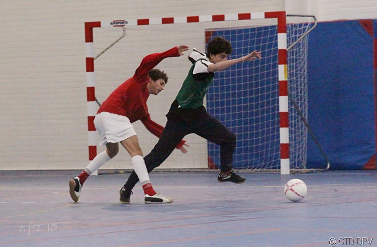 [futsal 10-02-10 167 copy[2].jpg]