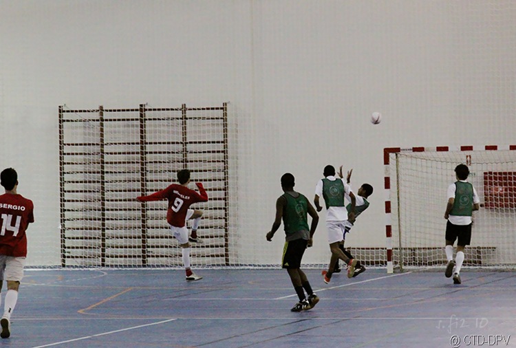 [futsal 10-02-10 016 copy[2].jpg]